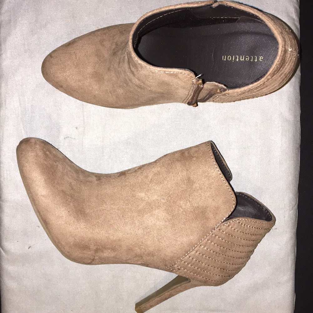 Tan booties !